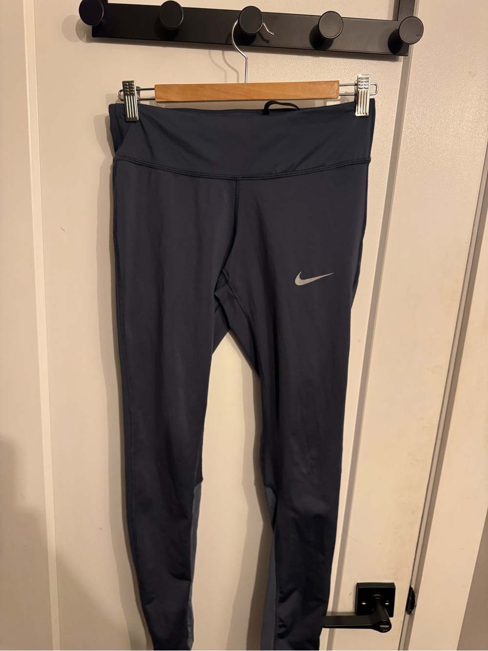 Nike Women’s Navy Blue Athletic Leggings (S)